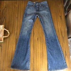 AG The Farrah 70’s Bell bottom flare jeans